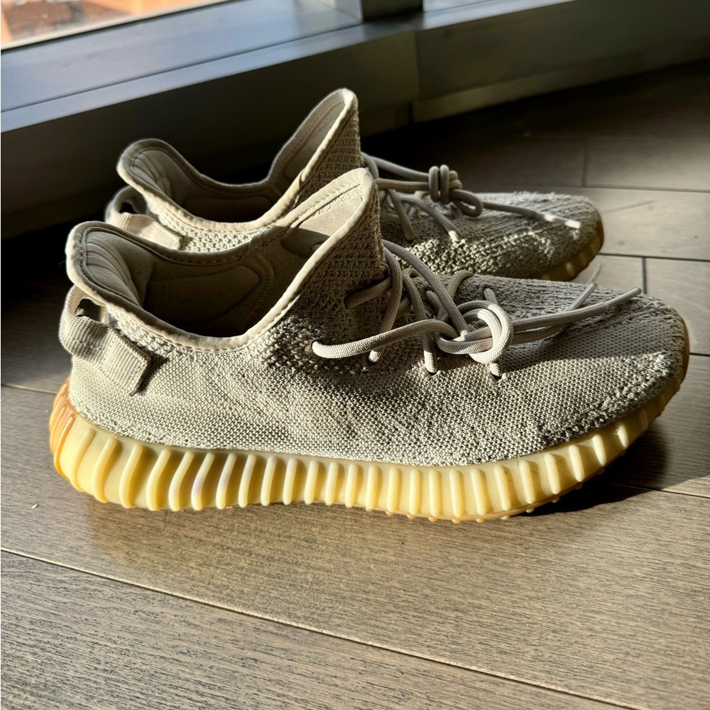 Adidas Yeezy 350 v2